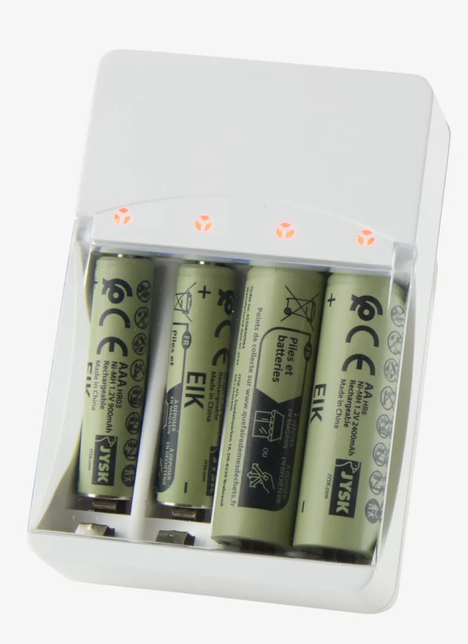 Discount EIKCargador de pilas EIK con enchufe blanco Pilas|Pilas