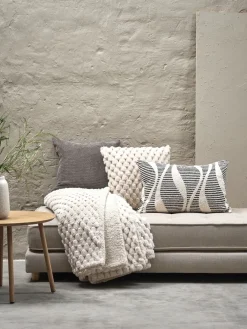 Clearance HVIDBLOMMEManta HVIDBLOMME 150x200 beis Mantas