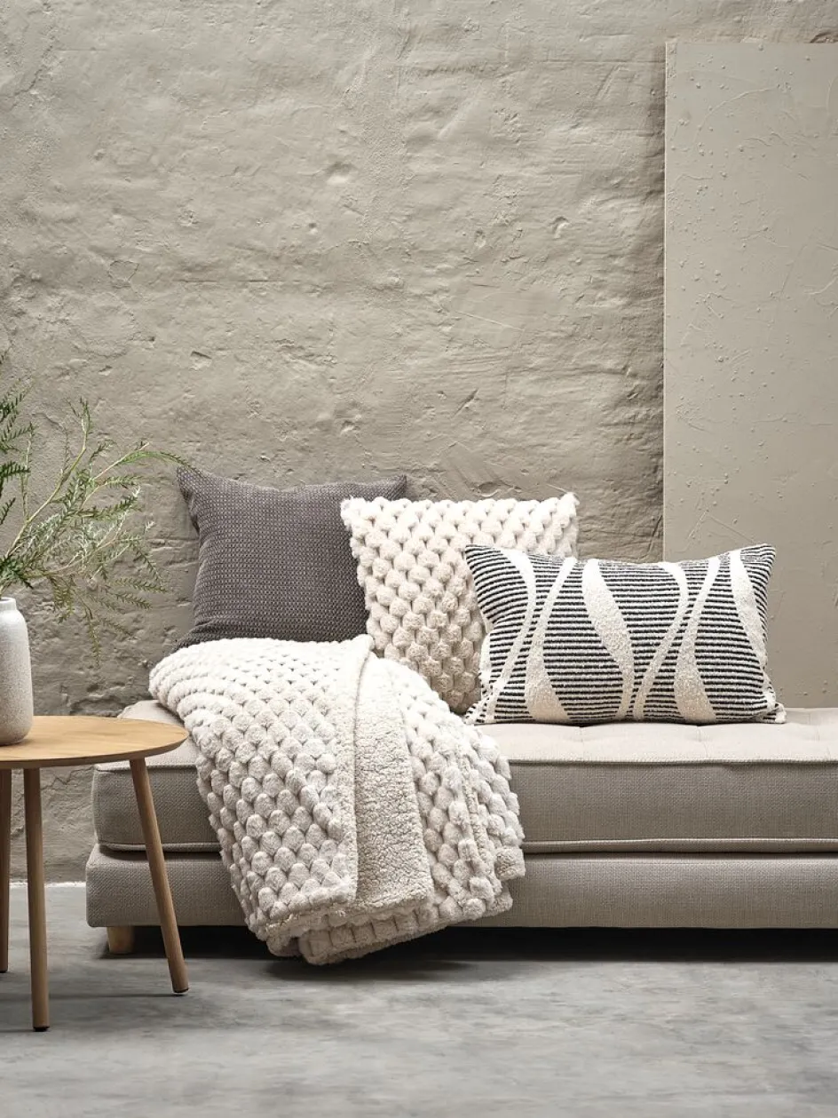Clearance HVIDBLOMMEManta HVIDBLOMME 150x200 beis Mantas