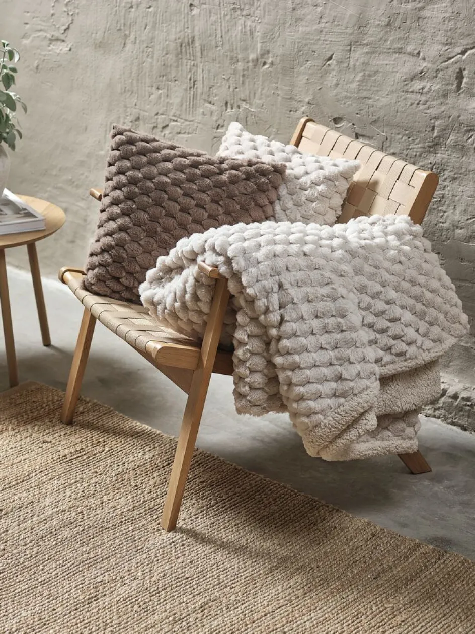 Clearance HVIDBLOMMEManta HVIDBLOMME 150x200 beis Mantas