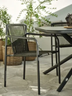 Sale KRISTIANSTADSilla apilable KRISTIANSTAD verde oscuro Sillas De Jardín