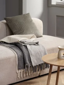 Hot LUNDKARSEManta de lana LUNDKARSE 130x170 gris/beis Mantas