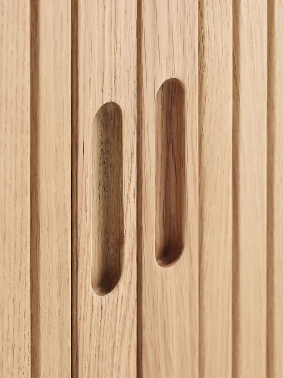 LYNGVIGAparador LYNGVIG 160cm 2 puertas persiana Aparadores|Aparadores