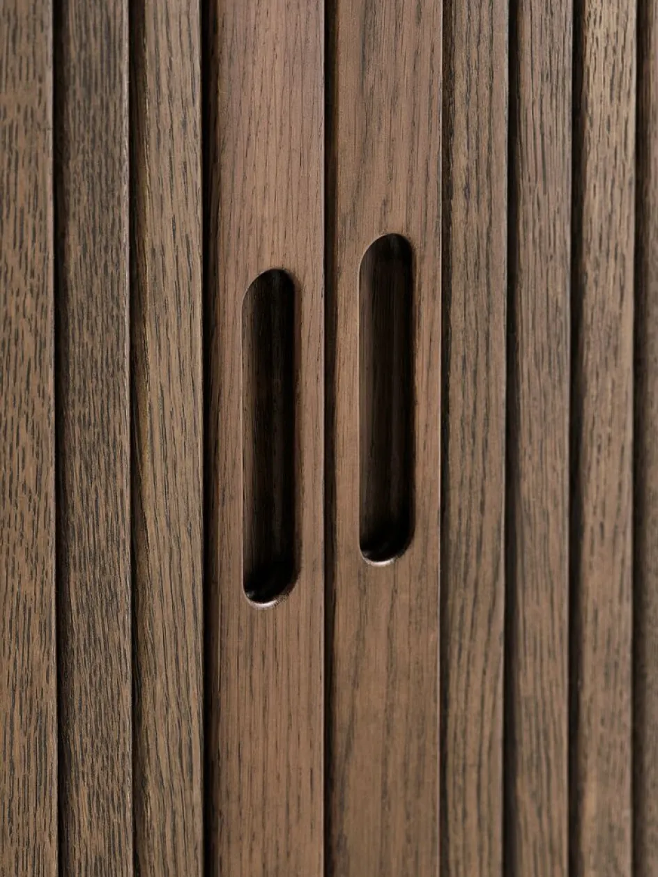 Discount LYNGVIGAparador LYNGVIG 120cm 2 puertas persiana Aparadores|Aparadores