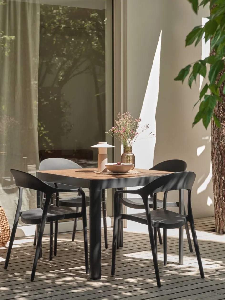 Hot SIRDALMesa de jardín SIRDAL A91xL91 madera dura Mesas De Jardín