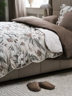 STORKLOKKEColcha STORKLOKKE 220x240 beis Colchas|Colchas