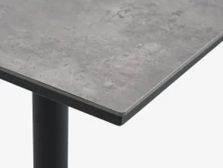 TIPMOSE + MELLBYMesa TIPMOSE L70 gris + 2 sillas MELLBY negro Conjuntos Mesa Y Sillas De Jardín